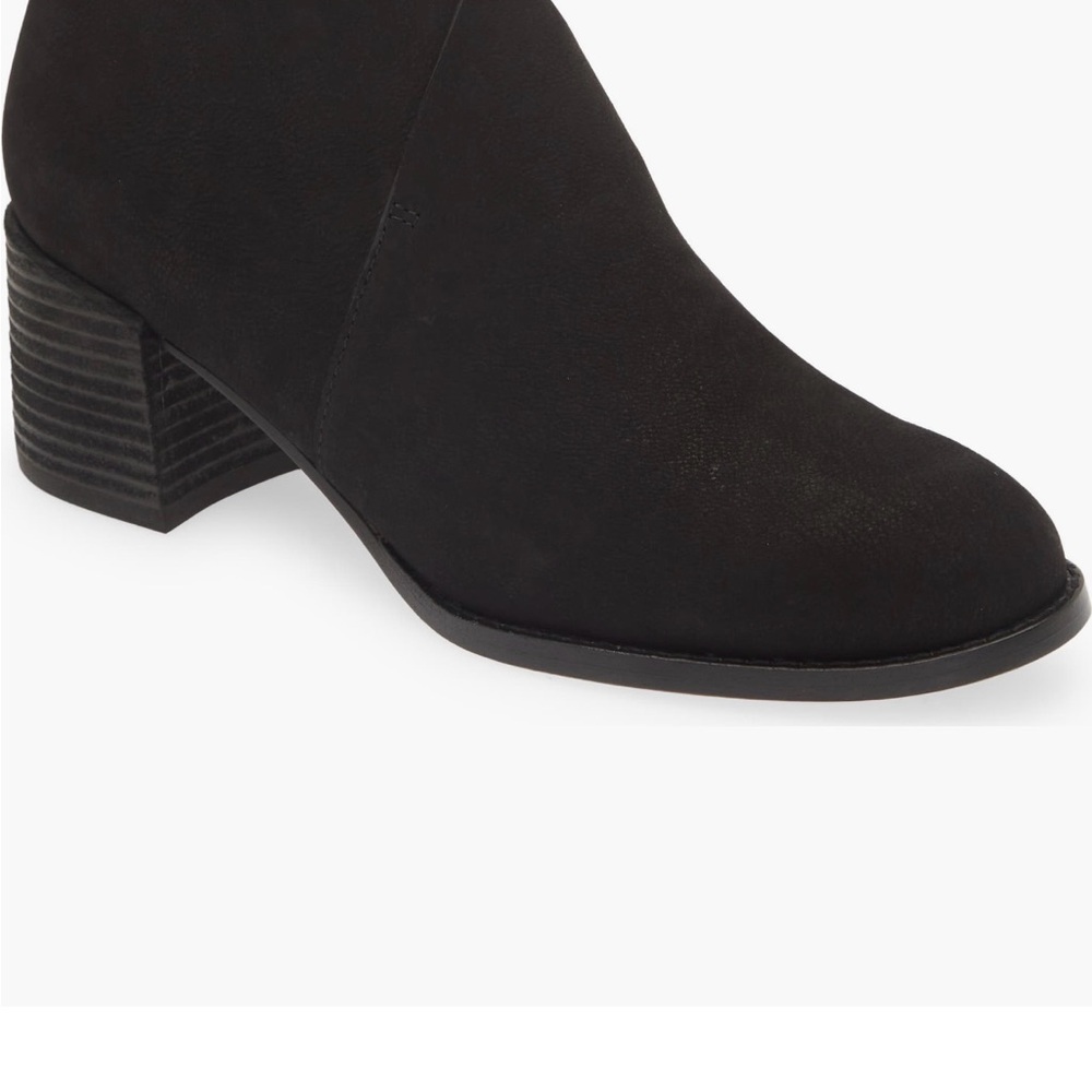Eileen Fisher nubuck leather Women's Black Ankle Boots size 5